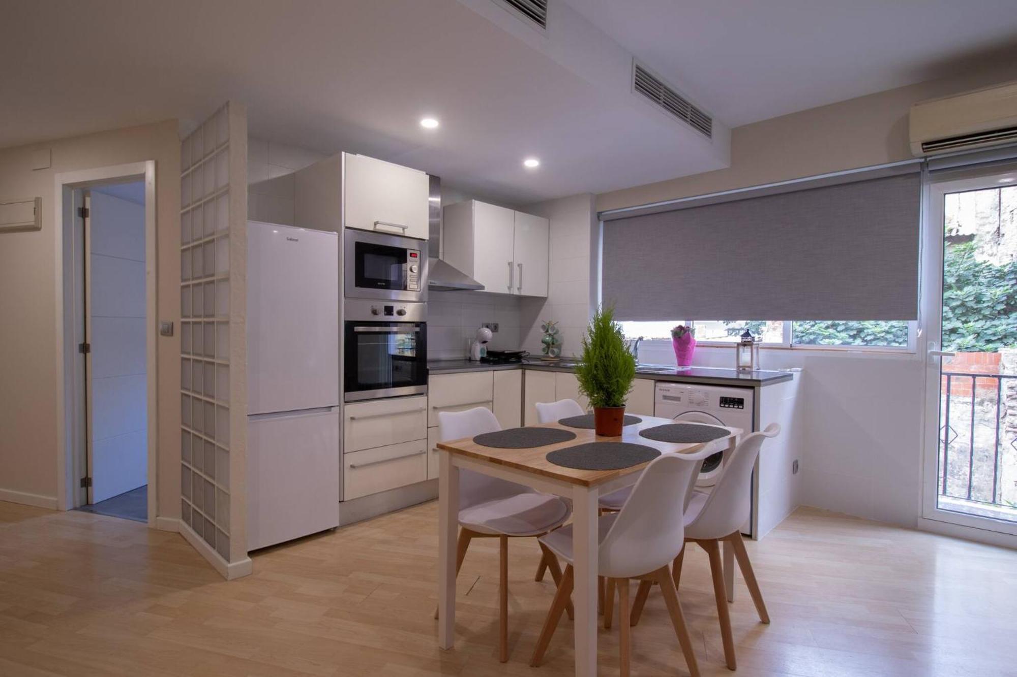 Old Town Flat By Concept Flats Apartment Валенсия Екстериор снимка