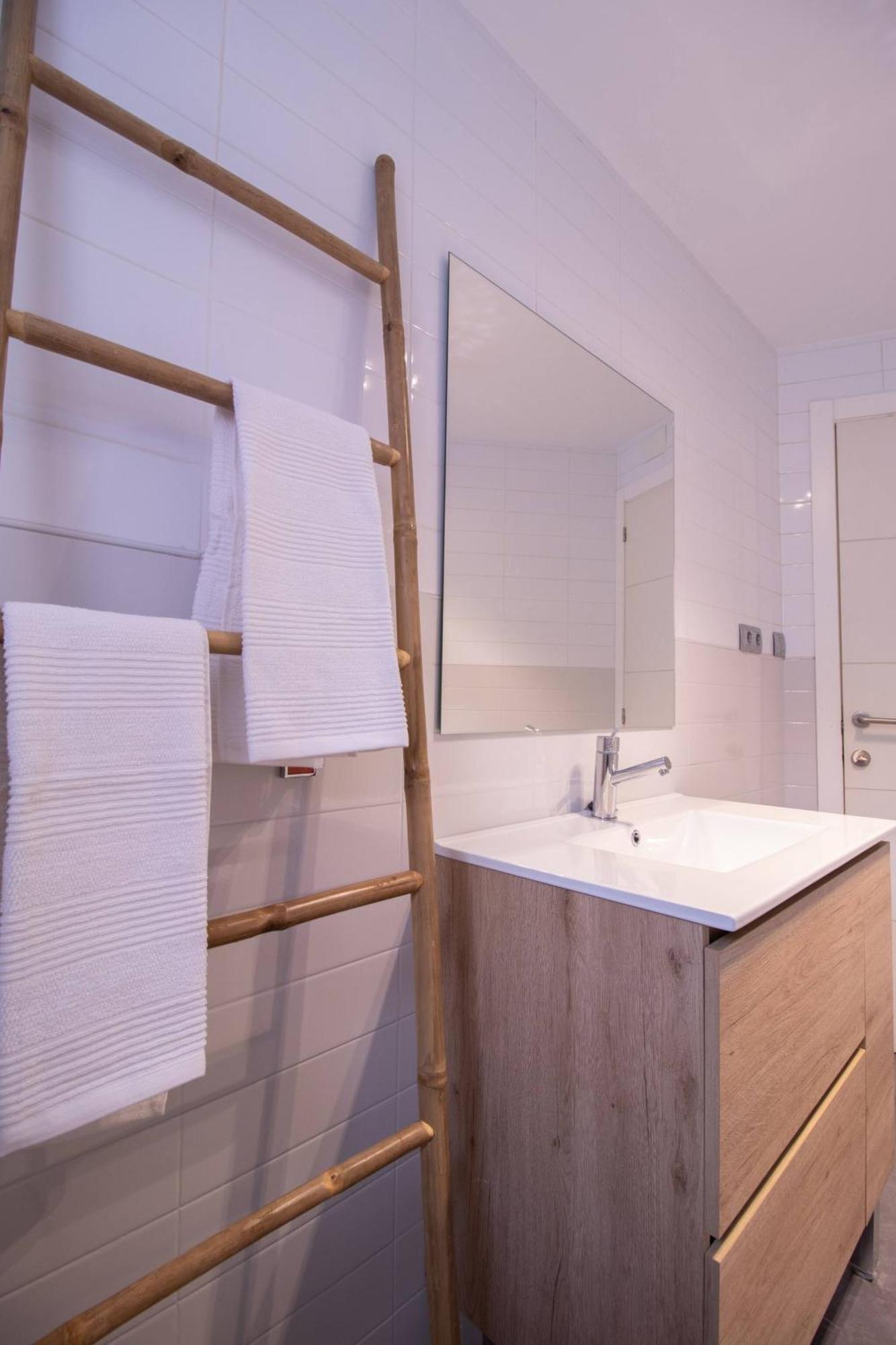 Old Town Flat By Concept Flats Apartment Валенсия Екстериор снимка